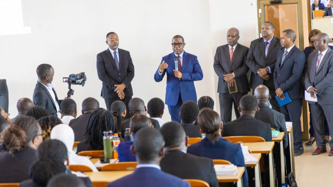 WAZIRI ULEGA AIPONGEZA LST KWA KUBORESHA MAFUNZO.