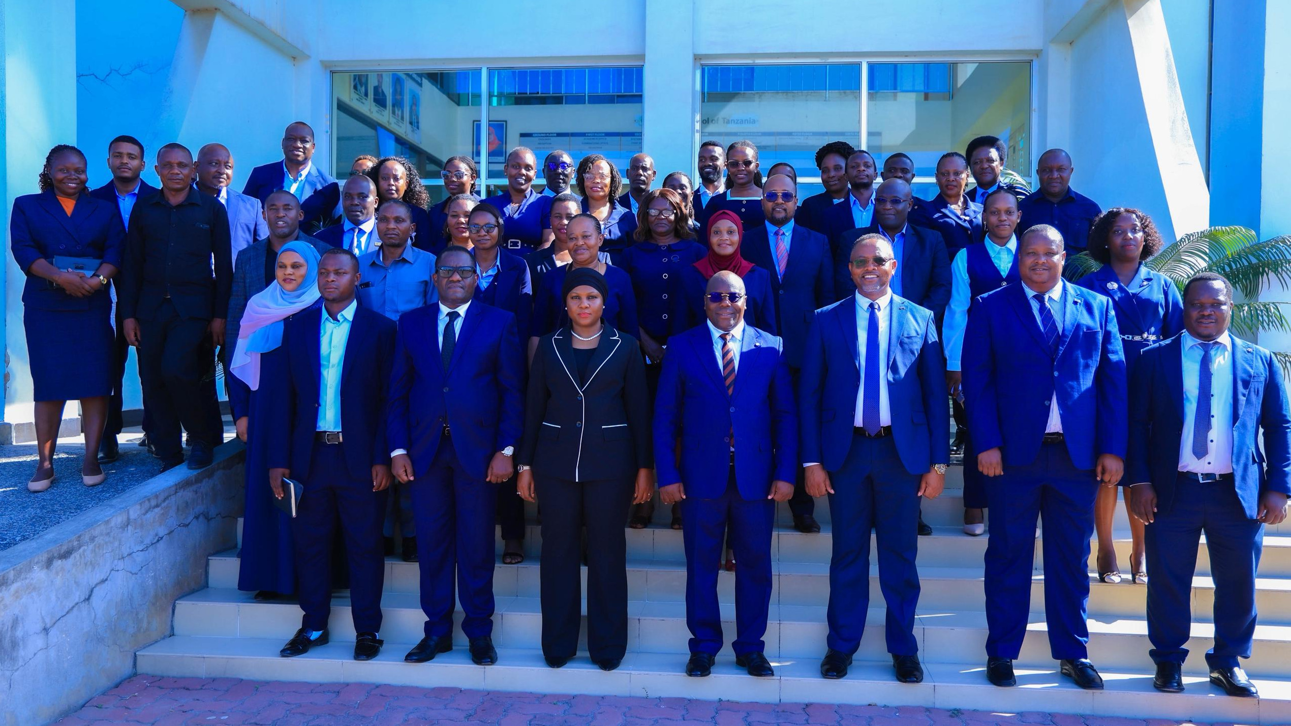 WAZIRI DR. HOMERA ATEMBELEA LST